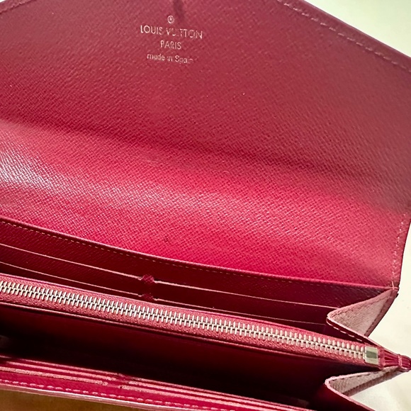 Louis Vuitton Sarah Epi Wallet - Picture 2 of 7